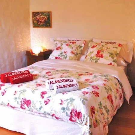 Casa Tres Almendros Nyaraló *